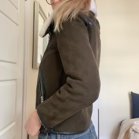 Sherpa Motocycle Jacket - Picture 7 of 7